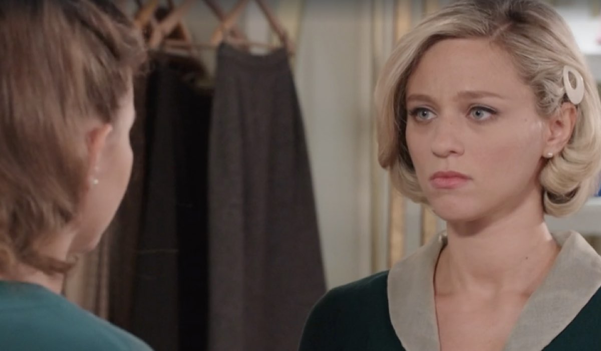 Da sinistra: Elvira Camarrone (Clara Boscolo) e Francesca Del Fa (Irene Cipriani) in una scena della puntata 27 de 