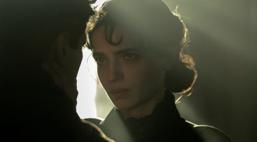 Creature Şi̇fanur Gül As Asiye In Creature Cr Courtesy Of Netflix