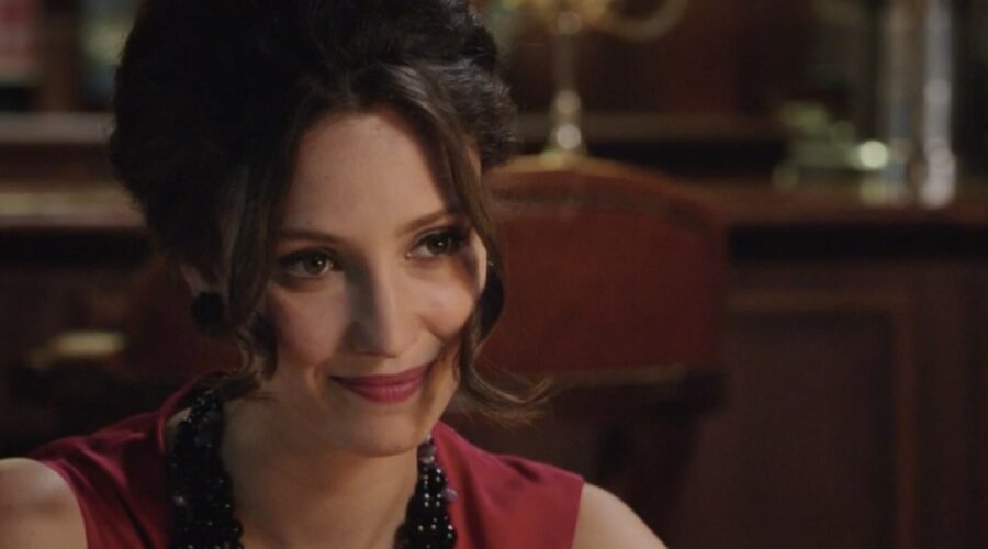 Lucrezia Massari (Flora Gentile Ravasi) in una scena della puntata 12 de 