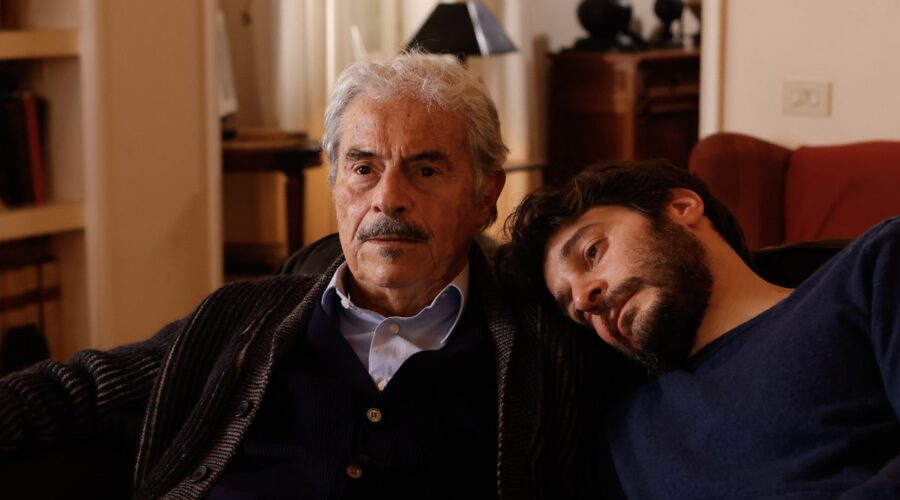 Massimo Dapporto (Pietro) e Lino Guanciale (Elio) in