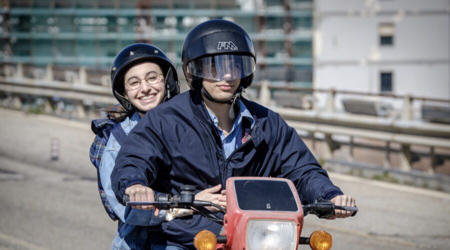 Da sinistra: Ludovica Ciaschetti (Elisa Claps) e Gianmarco Saurino (Gildo Claps) in una scena di 