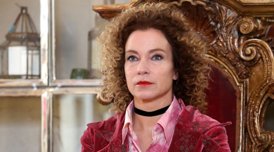 Stefania Rocca interpreta Madame Margot in