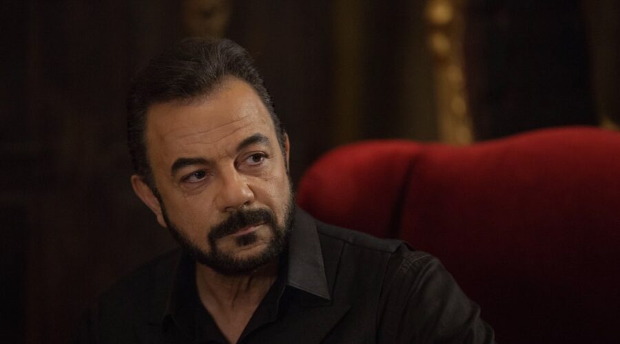 Kerem Alisik (Fekeli) in una scena di “Terra Amara”. Credits: RTI Mediaset.