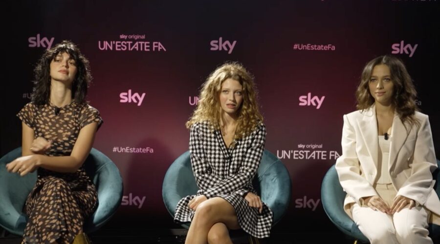Da sinistra: Martina Gatti, Sofia Iacuitto e Antonia Fotaras nell'intervista per “Un'Estate Fa”. Credits: Tvserial.it.