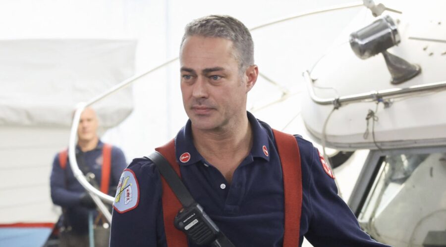 Taylor Kinney in una scena di “Chicago Fire”. Credits: RTI Mediaset.