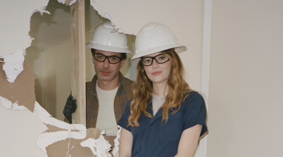 Emma Stone E Nathan Fielder In The Curse Credits Paramount Plus