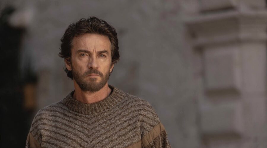 Alessio Boni interpreta Pietro Fenoglio ne “Il Metodo Fenoglio - L'estate fredda”. Credits: Rai Fiction/Clemart.