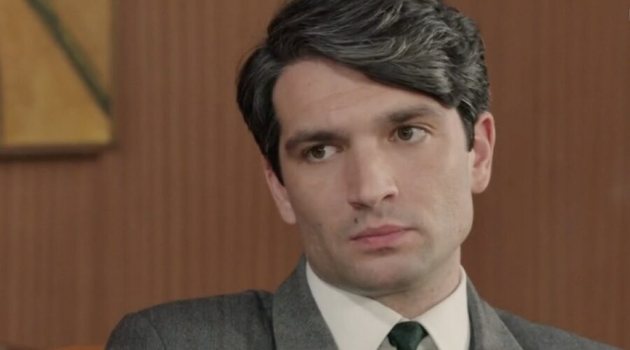 Filippo Scarafia (Roberto Landi) in una scena nella puntata 153 de 