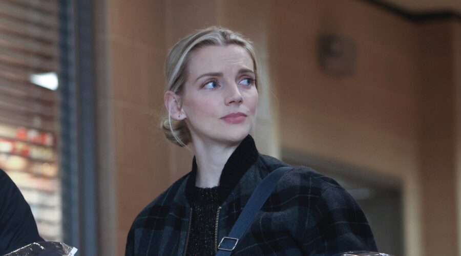 Kara Killmer interprete Sylvie Brett in “Chicago Fire”. Credits: RTI Mediaset.