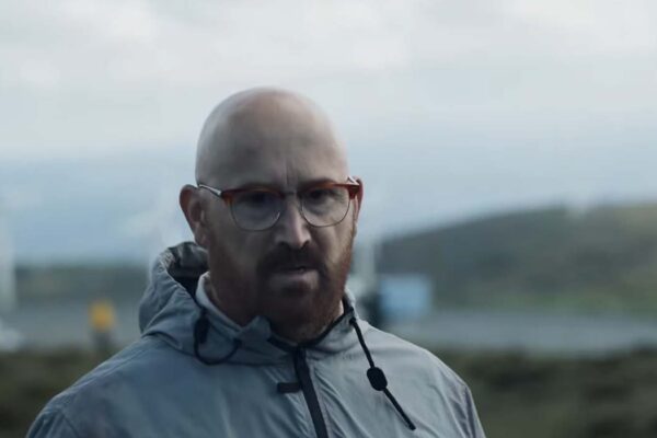 Javier Cámara in una scena della serie tv