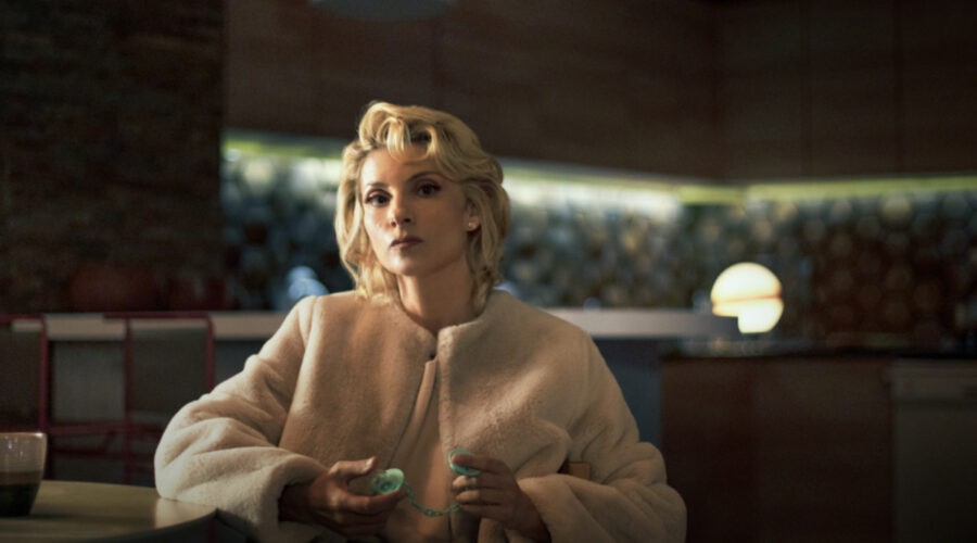 Sagrada Familia (L To R) Najwa Nimri As Julia / Gloria In Preview Of Sagrada Familia. Cr. Concha De La Rosa Netflix