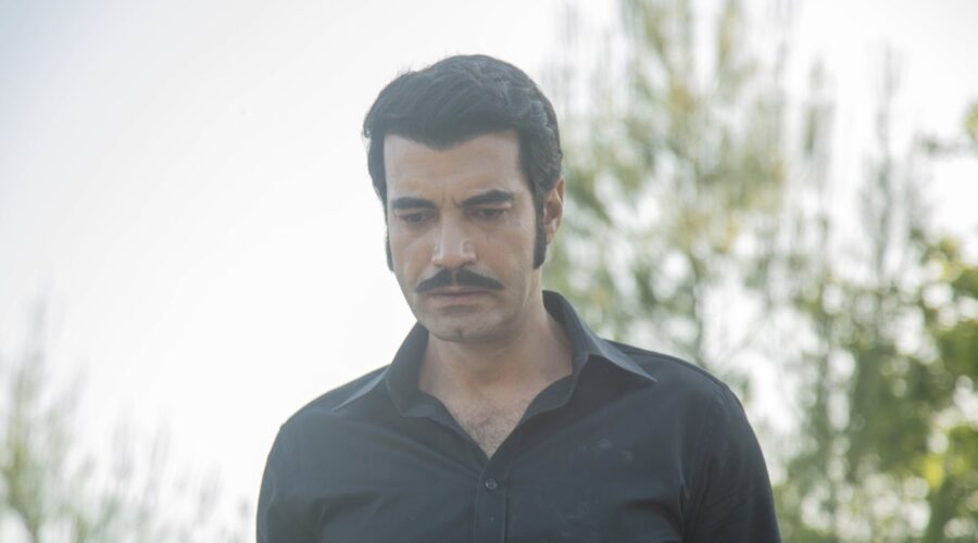 Murat Ünalmış (Demir) in una scena di “Terra Amara”. Credits: Mediaset.