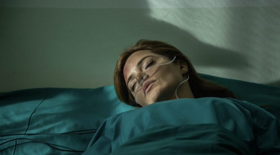 Hilal Altınbilek (Züleyha) in una scena di “Terra Amara”. Credits: Mediaset.