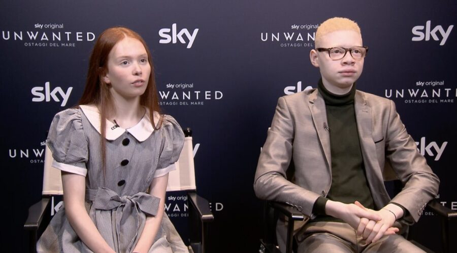 Da sinistra: Nuala Peberdy (Mary) e Samuel Kalambay (Elvis) nell'intervista per “Unwanted”. Credits: Tvserial.it.