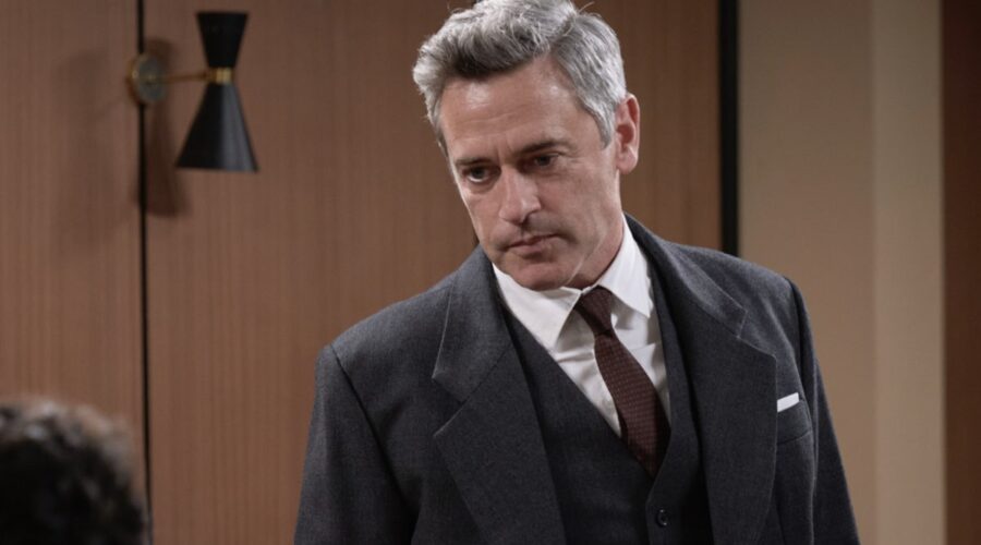 Massimo Poggio (Ezio Colombo) in una scena de 