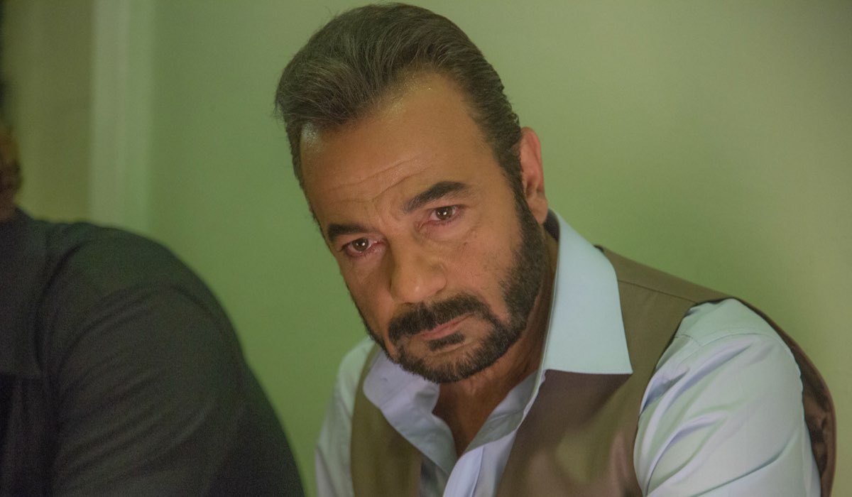 Kerem Alışık (Fekeli) in una scena di “Terra Amara”. Credits: Mediaset.