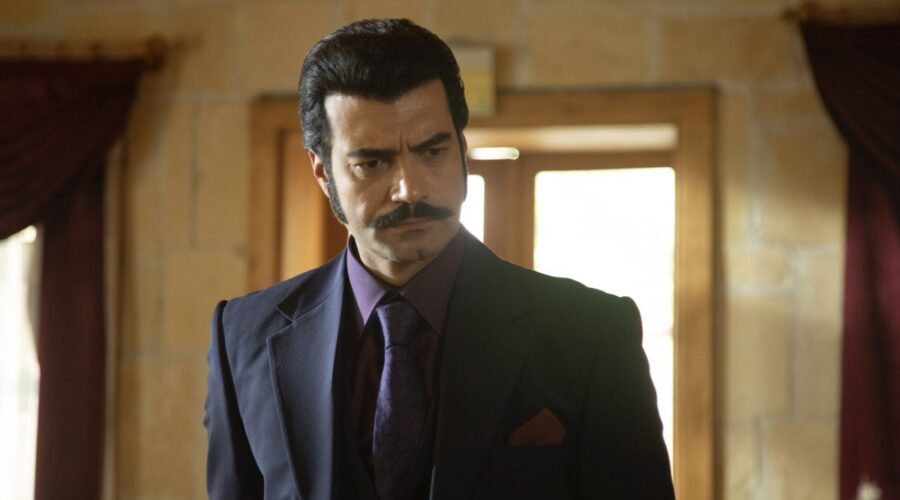 Murat Ünalmis (Demir) in una scena di ”Terra Amara”. Credits: Mediaset