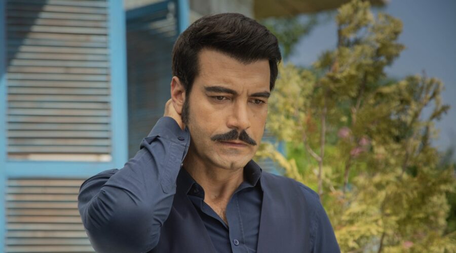 Murat Ünalmış (Demir) in una scena di “Terra Amara”. Credits: Mediaset.