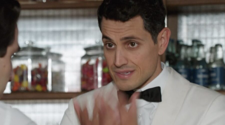 Emanuel Caserio (Salvatore Amato) in una scena della puntata 67 de “Il Paradiso Delle Signore 8”. Credits fotogramma: Rai.