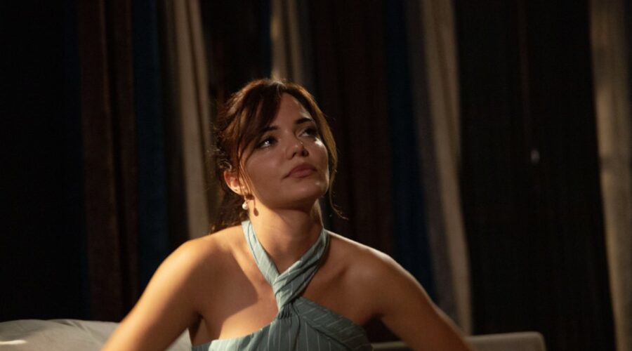 Hilal Altınbilek (Züleyha) in una scena di ”Terra Amara”. Credits: Mediaset