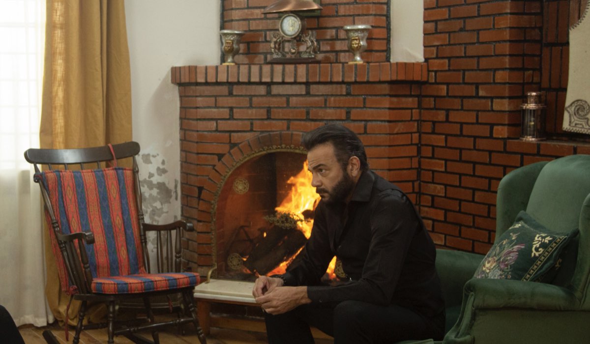 Kerem Alisik (Fekeli) in una scena di 