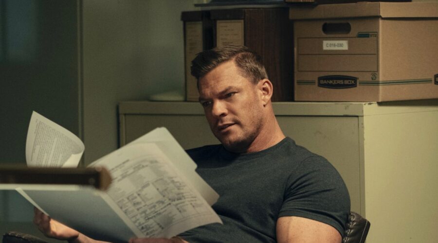 Alan Ritchson in una scena della seconda stagione di “Reacher”. Credits: Brooke Palmer/Prime Video.