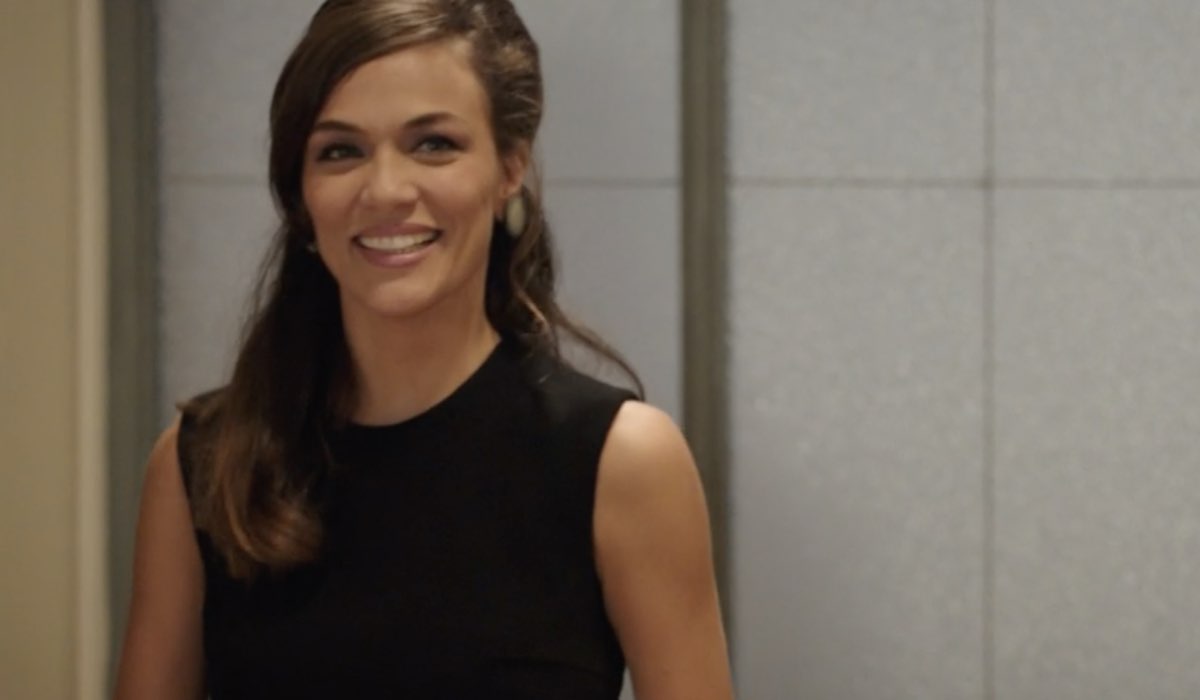 Gloria Radulescu (Marta Guarnieri) in una scena della puntata 69 de 