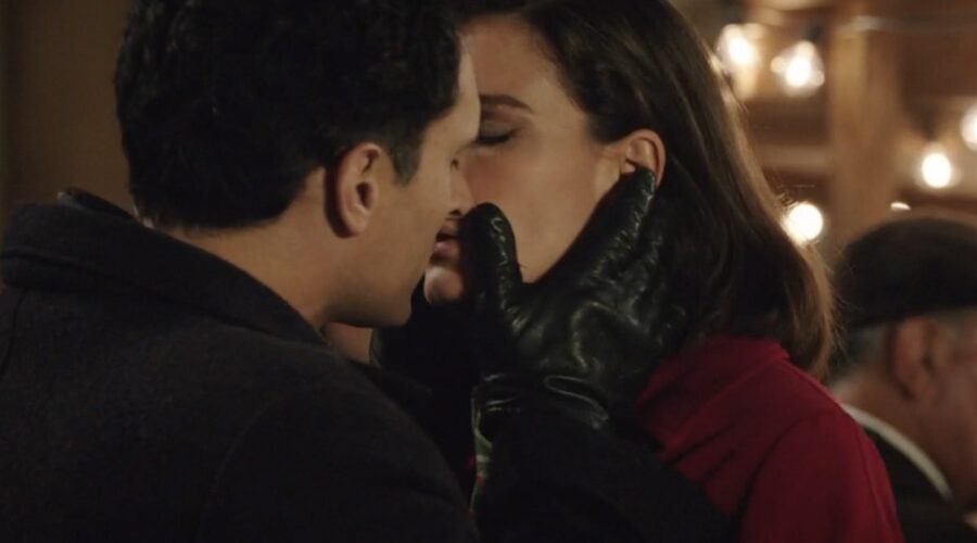 Da sinistra: Alessandro Tersigni (Vittorio Conti) e Chiara Baschetti (Matilde Frigerio Di Sant'Erasmo) in una scena della puntata 66 de 