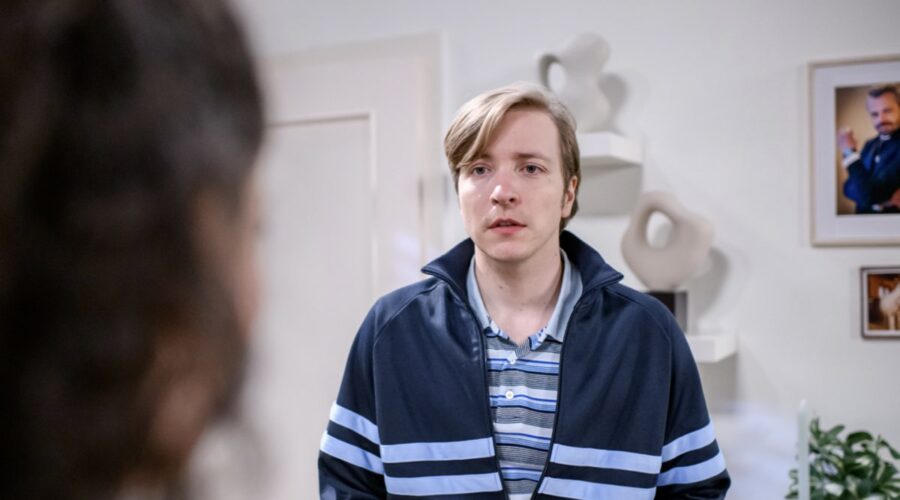 Gerry Richter (Johannes Huth) in “Tempesta D'Amore”. Credits: Das Erste/Mediaset. (Tempesta D'Amore 21 dicembre 2023)