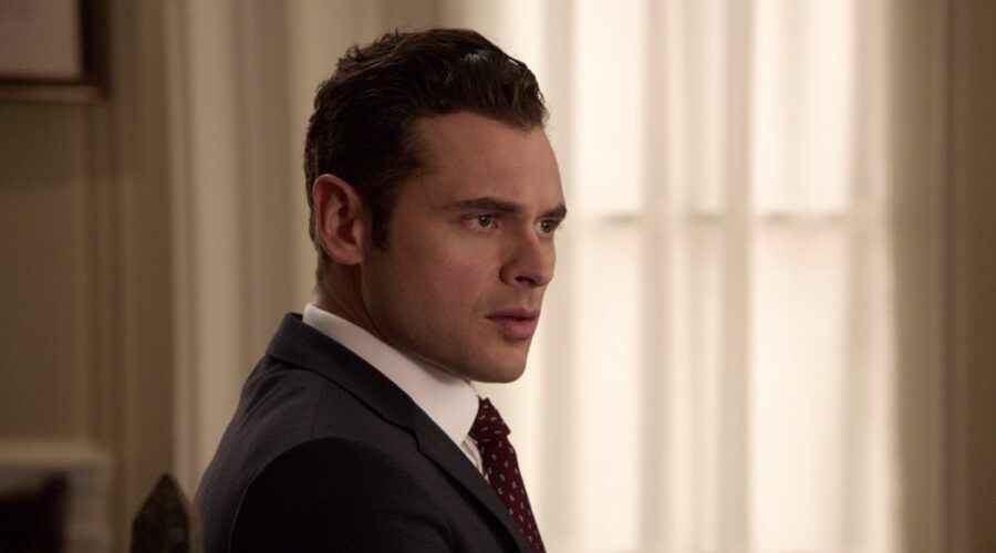 Adan Canto in una scena di “Designated Survivor”. Credits: Netflix.