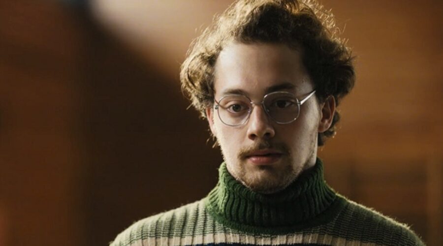 Anselm Bresgott In Dipendenti Dall'amore (Love Addicts) (2022) Credits Prime Video