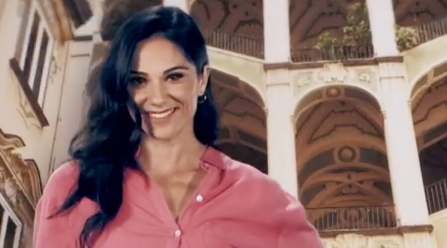 Daniela Ioia è Rosa nella sigla di