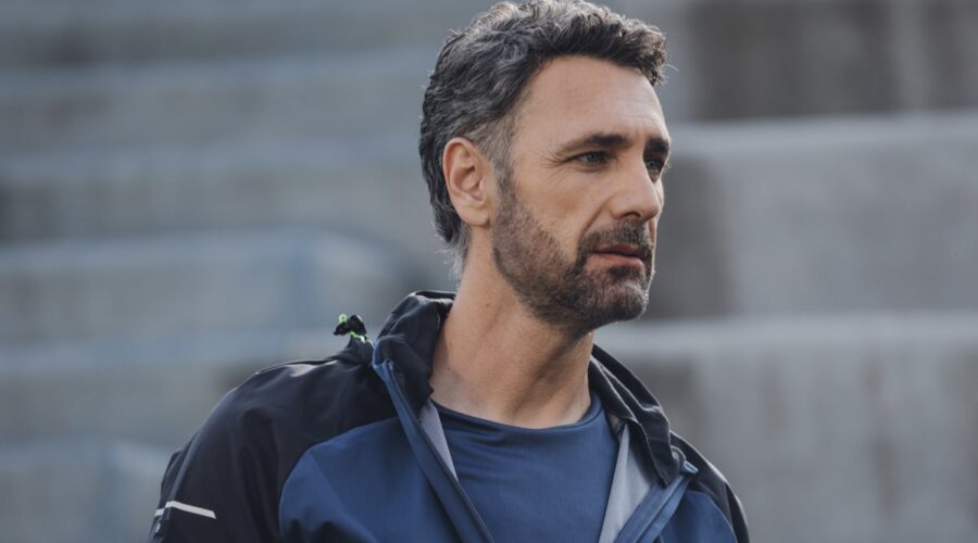 Raoul Bova (Riccardo Bramanti) in una scena de