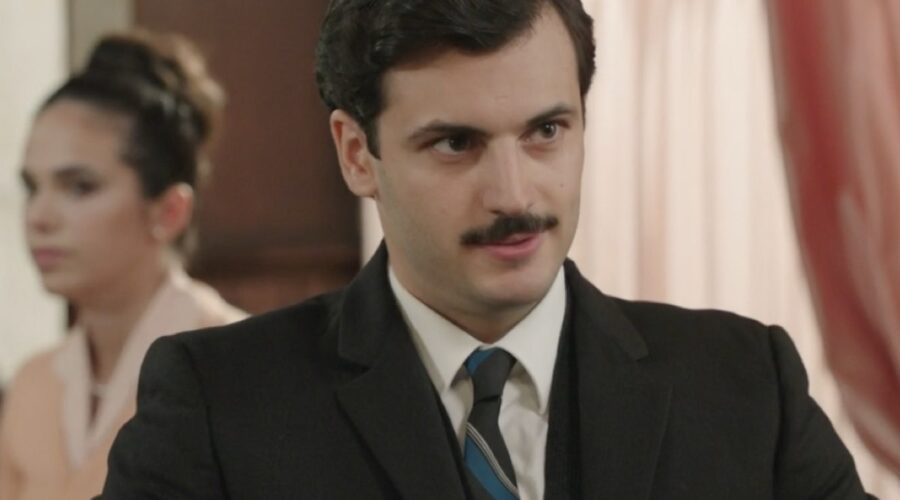 Elia Tedesco (Vito Lamantia) in una scena della puntata 49 de “Il Paradiso Delle Signore 8”. Credits: Rai.