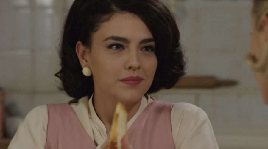 Chiara Russo (Maria Puglisi) in una scena della puntata 88 de “Il Paradiso Delle Signore 8”. Credits: Rai.