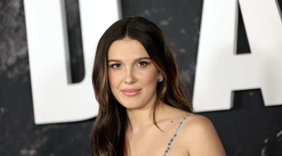 NEW YORK, NEW YORK - 01 MARZO: Millie Bobby Brown partecipa alla prima mondiale di Damsel al The Plaza il 1° marzo 2024 a New York City. (Foto di Dimitrios Kambouris/Getty Images for Netflix).