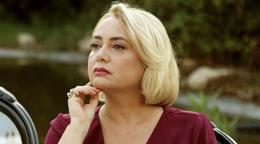 Sibel Tasçioglu (Sermin) in una scena di ”Terra Amara”. Credits: Mediaset