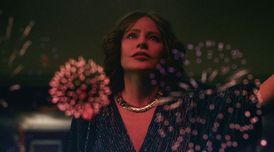 Sofía Vergara in una scena di “Griselda”. Credits: Netflix.