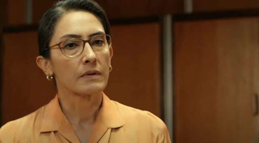 Sabiha in una scena di “Terra Amara“. Credits: Mediaset.