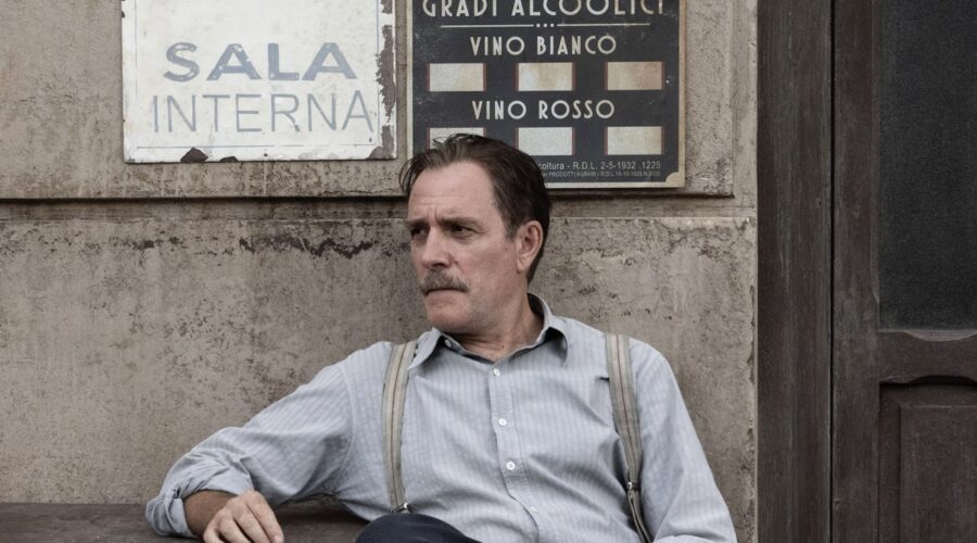 Valerio Mastandrea interpreta Remo ne