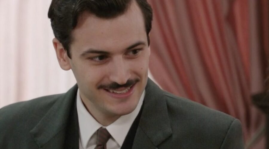 Elia Tedesco (Vito Lamantia) in una scena della puntata 85 de “Il Paradiso Delle Signore 8”. Credits: Rai.