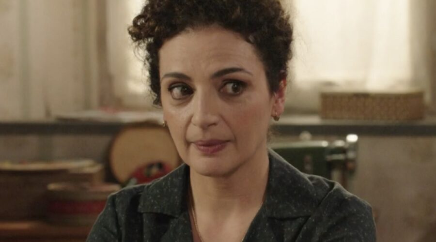 Gioia Spaziani (Concetta Puglisi) in una scena della puntata 95 de “Il Paradiso Delle Signore 8”. Credits: Rai.
