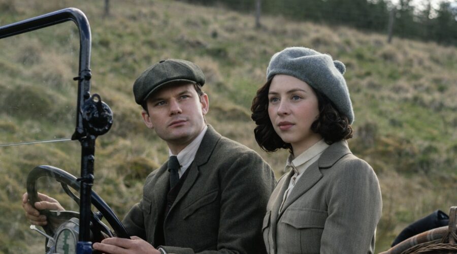 Jeremy Irvine E Hermione Corfield In Outlander Blood Of My Blood Credits Sky