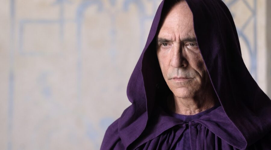 Luca Ward (Padre Sinaldi) in una scena di “Mameli - Il ragazzo che sognò l'Italia” Credits: Rai.