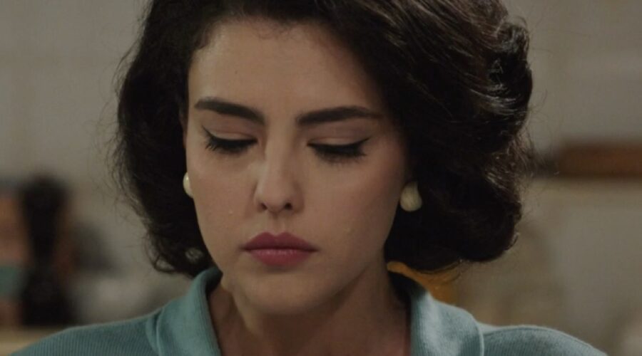 Chiara Russo (Maria Puglisi) in una scena della puntata 108 de “Il Paradiso Delle Signore 8”. Credits: Rai.