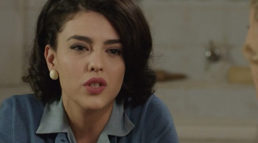Chiara Russo (Maria Puglisi) in una scena della puntata 87 de “Il Paradiso Delle Signore 8”. Credits: Rai.