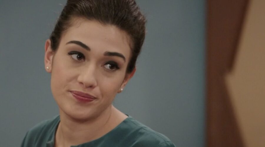 Nicoletta Di Bisceglie (Rosa Camilli) in una scena della puntata 115 de “Il Paradiso Delle Signore 8”. Credits: Rai.