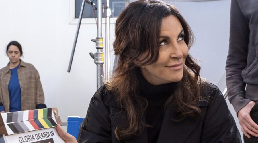 Sabrina Ferilli (Gloria Grandi) in una scena di “Gloria”. Credits: Rai.