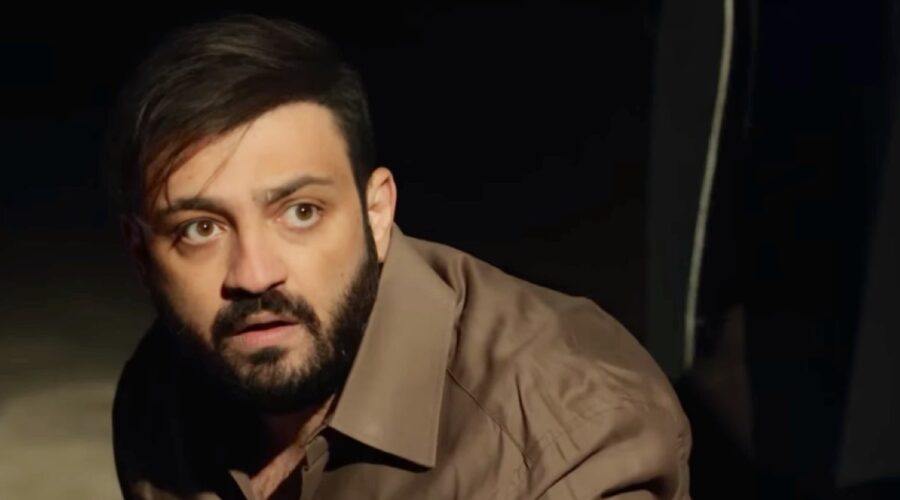 Erdil in una scena di “Terra Amara”. Credits: Cattura schermo/YouTube.