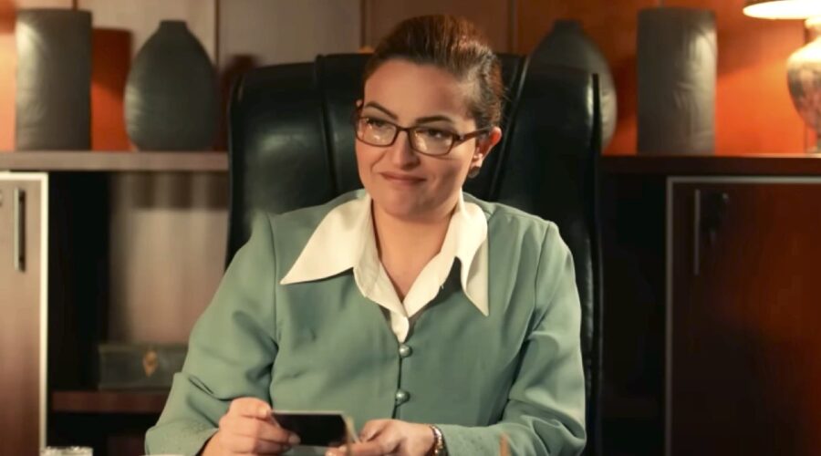 Güngör in una scena di “Terra Amara”. Credits: Cattura schermo/YouTube.